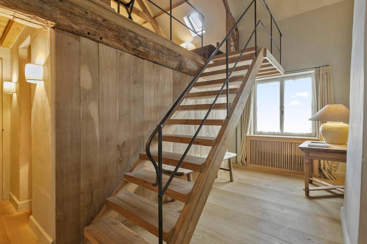 Loft Katelijne Luxurious Escape In The Heart Of Historic Appartement